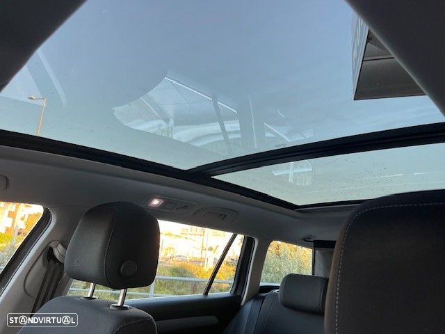 VW Passat Variant - 19