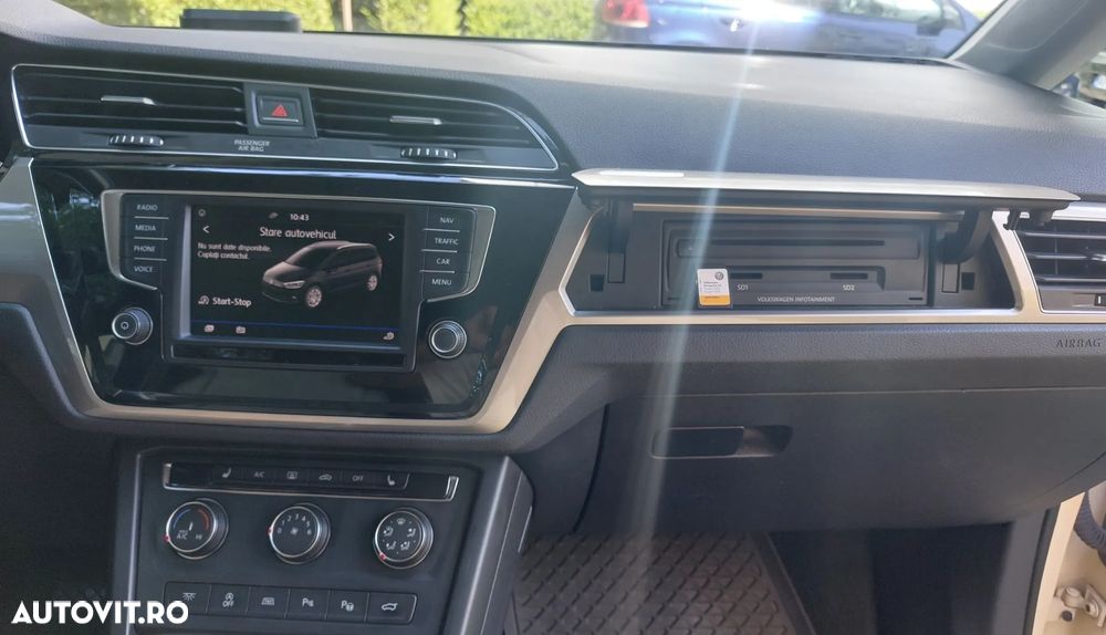Volkswagen Touran - 7