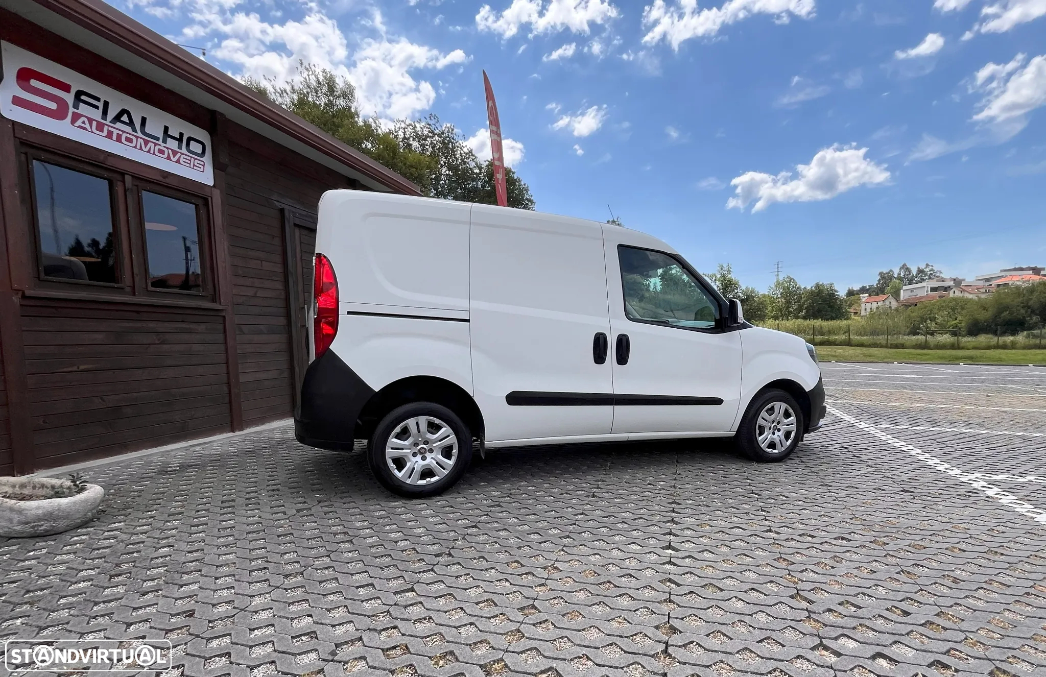 Fiat Doblò 1.3 Multijet Easy 3 Lugares - 13