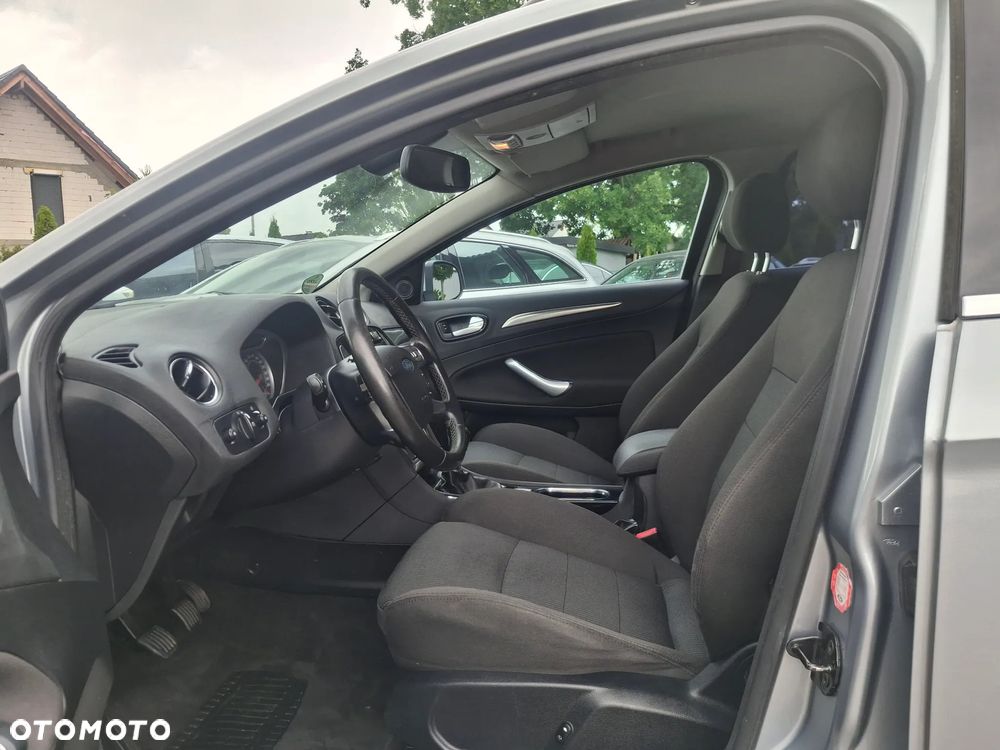 Ford Mondeo Turnier 2.0 TDCi Titanium - 24