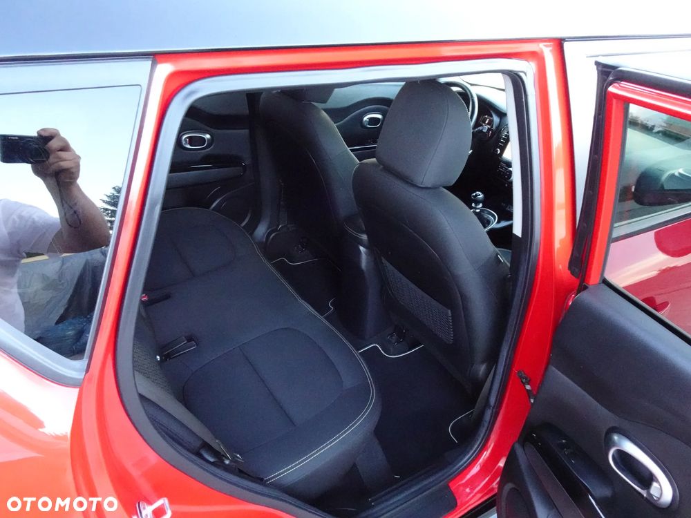 Kia Soul 1.6 CRDI XL - 16