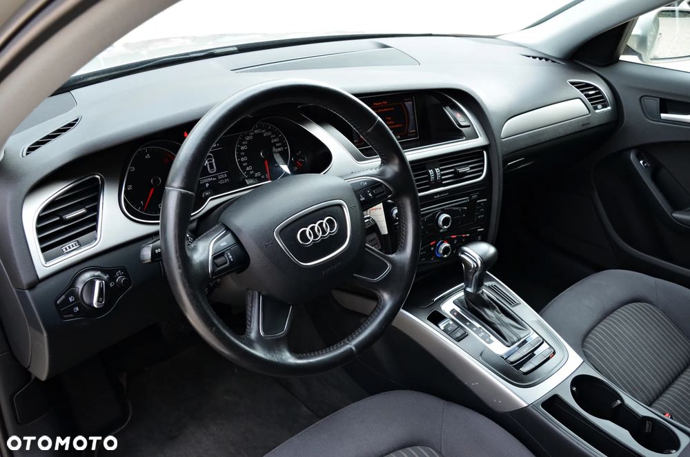 Audi A4 Avant - 28