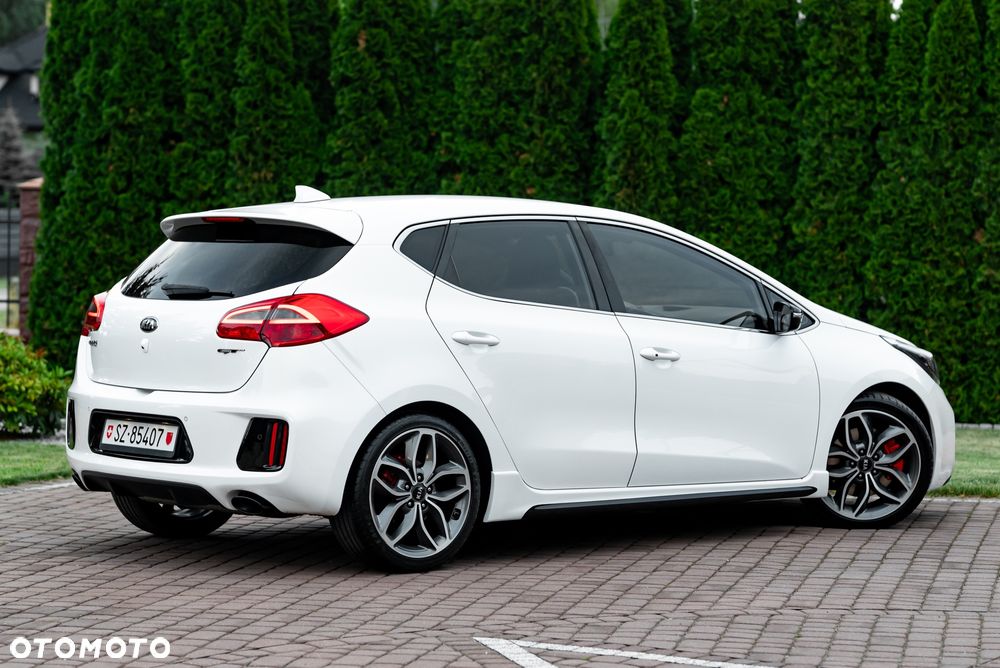 Kia Ceed 1.6 T-GDI GT - 10