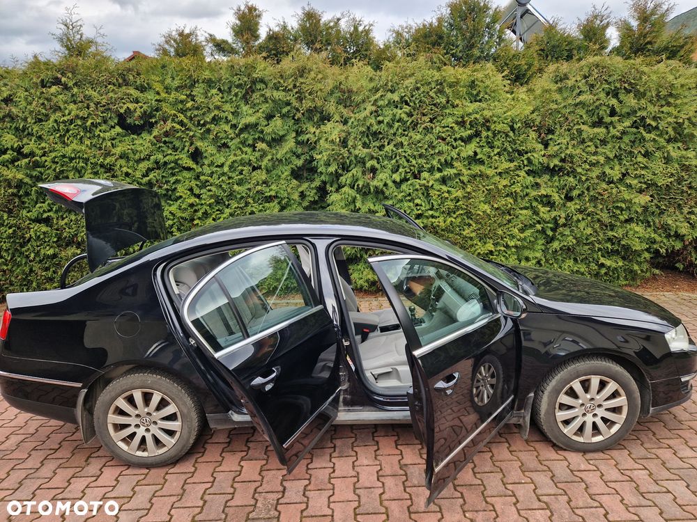 Volkswagen Passat 2.0 TDI Comfortline - 1