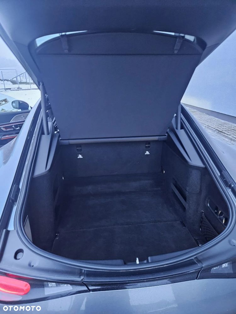 Mercedes-Benz AMG GT 63 4MATIC+ - 11