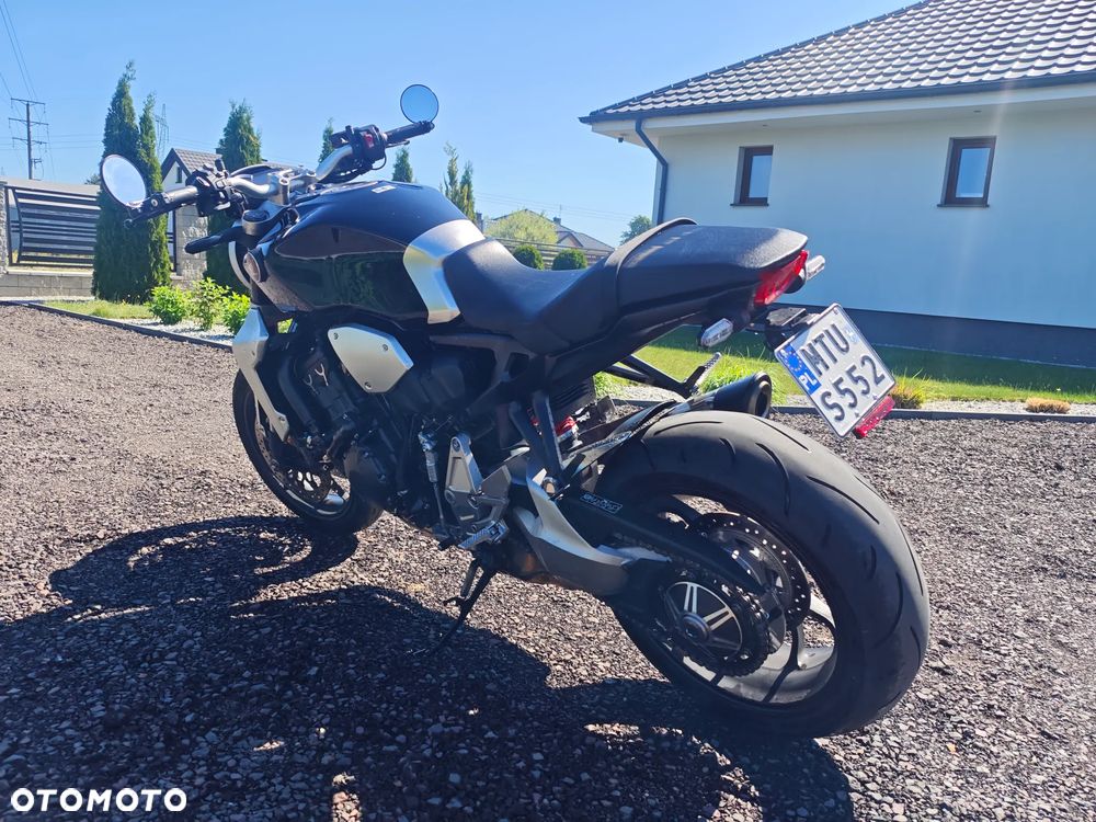 Honda CB - 3
