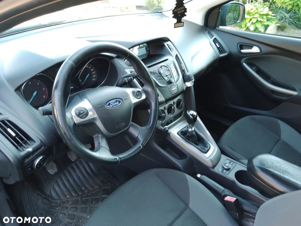 Ford Focus - 10