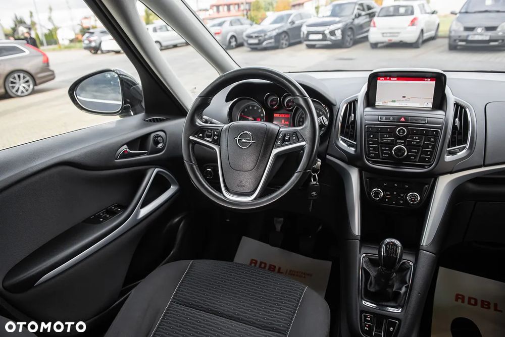 Opel Zafira - 26