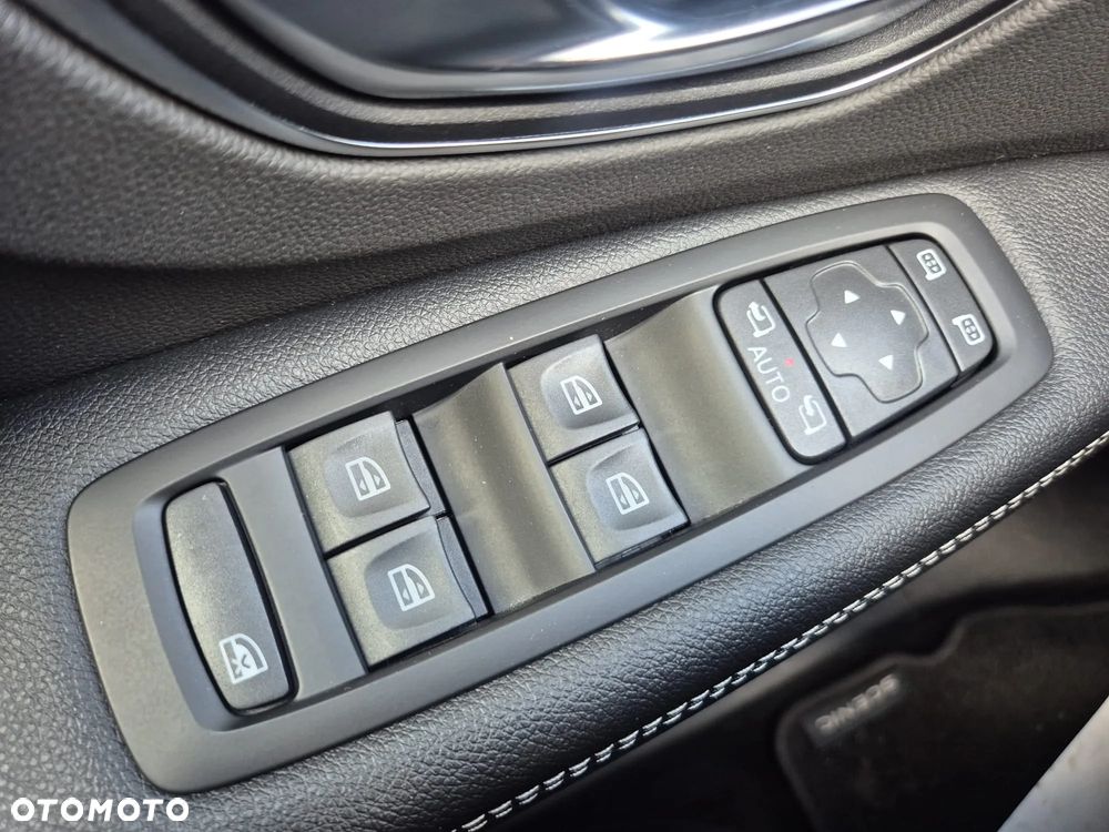 Renault Grand Scenic - 24