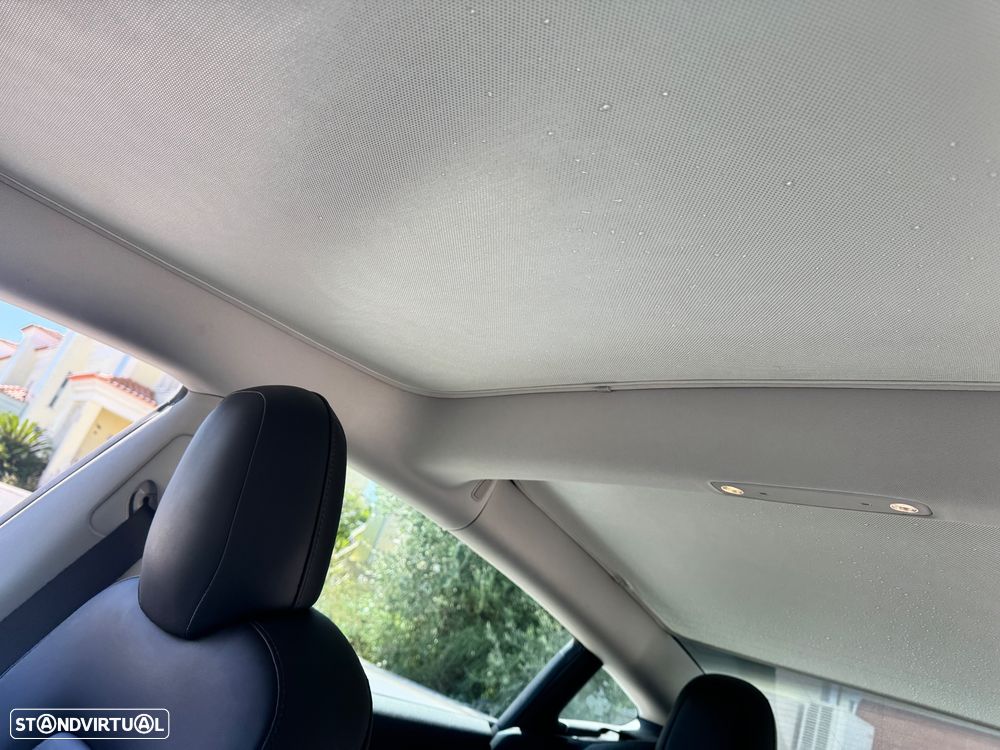 Tesla Model 3 - 8