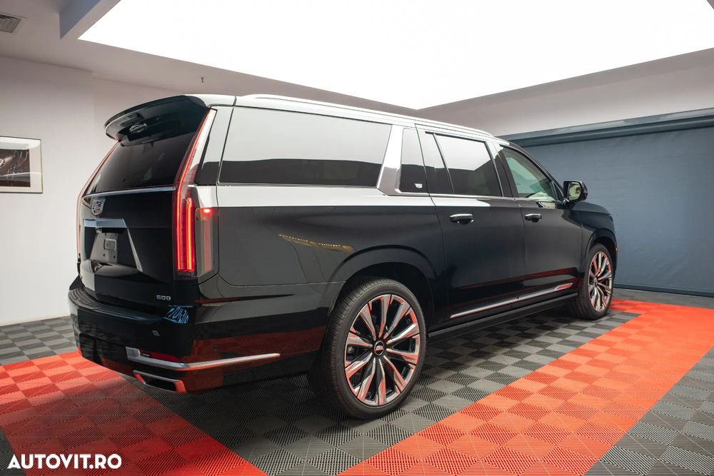 Cadillac Escalade - 22