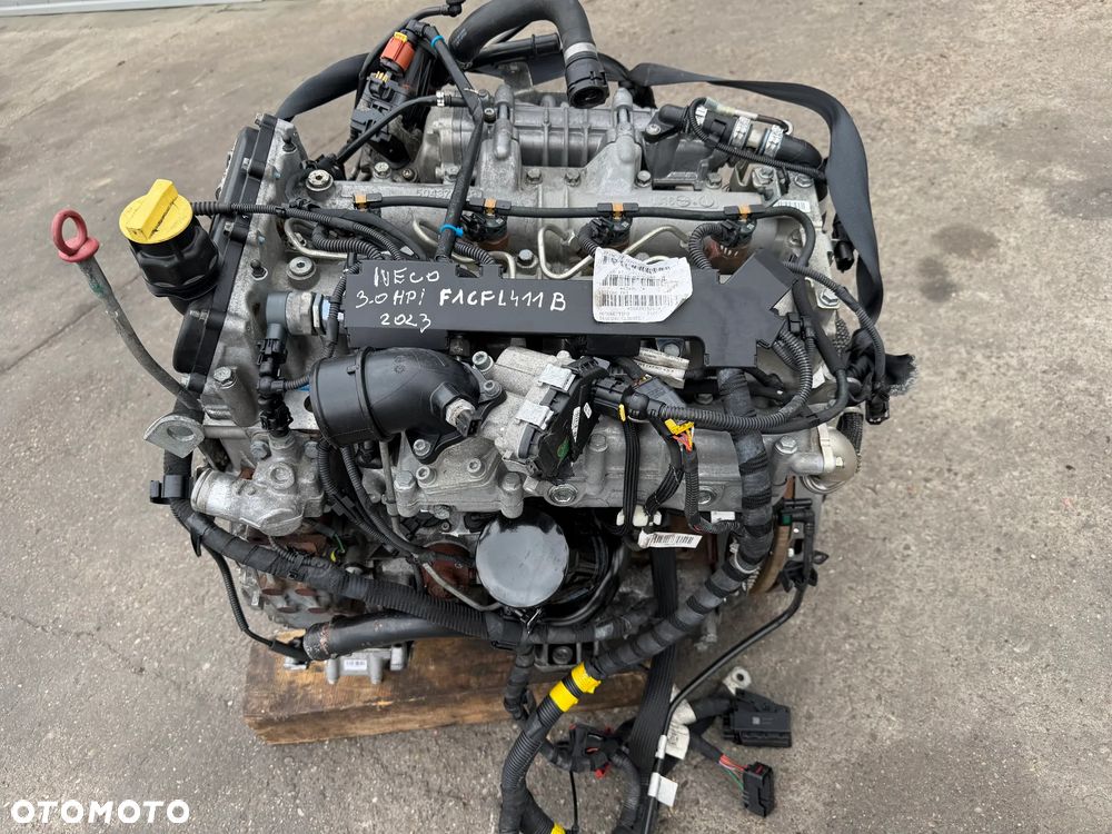 Iveco Daily 3,0 E6 180KM 21-25r silnik kompletny F1CFL411B - 10