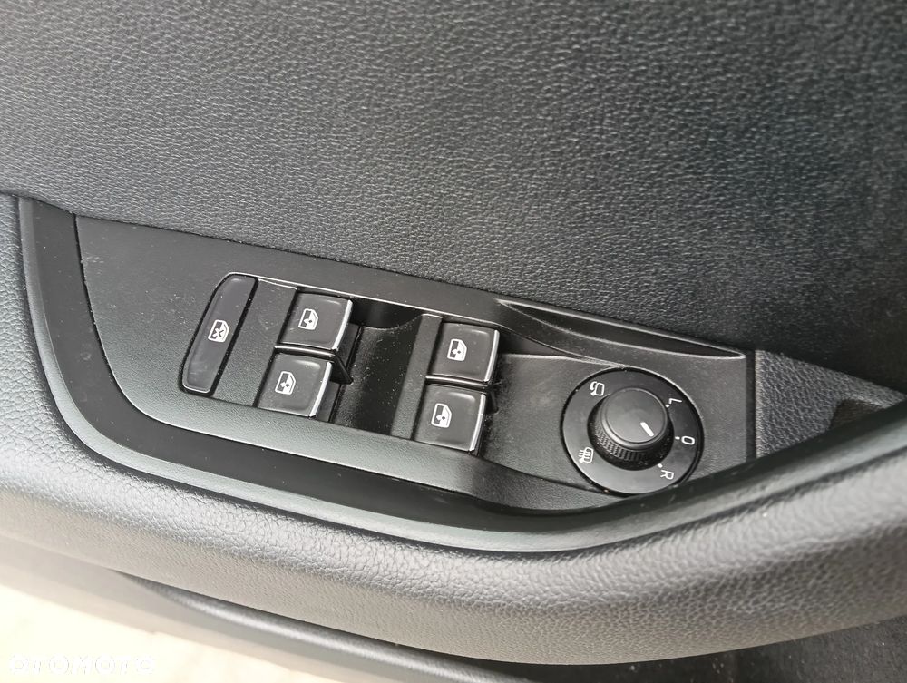 Skoda Superb 2.0 TDI DSG L&K - 12
