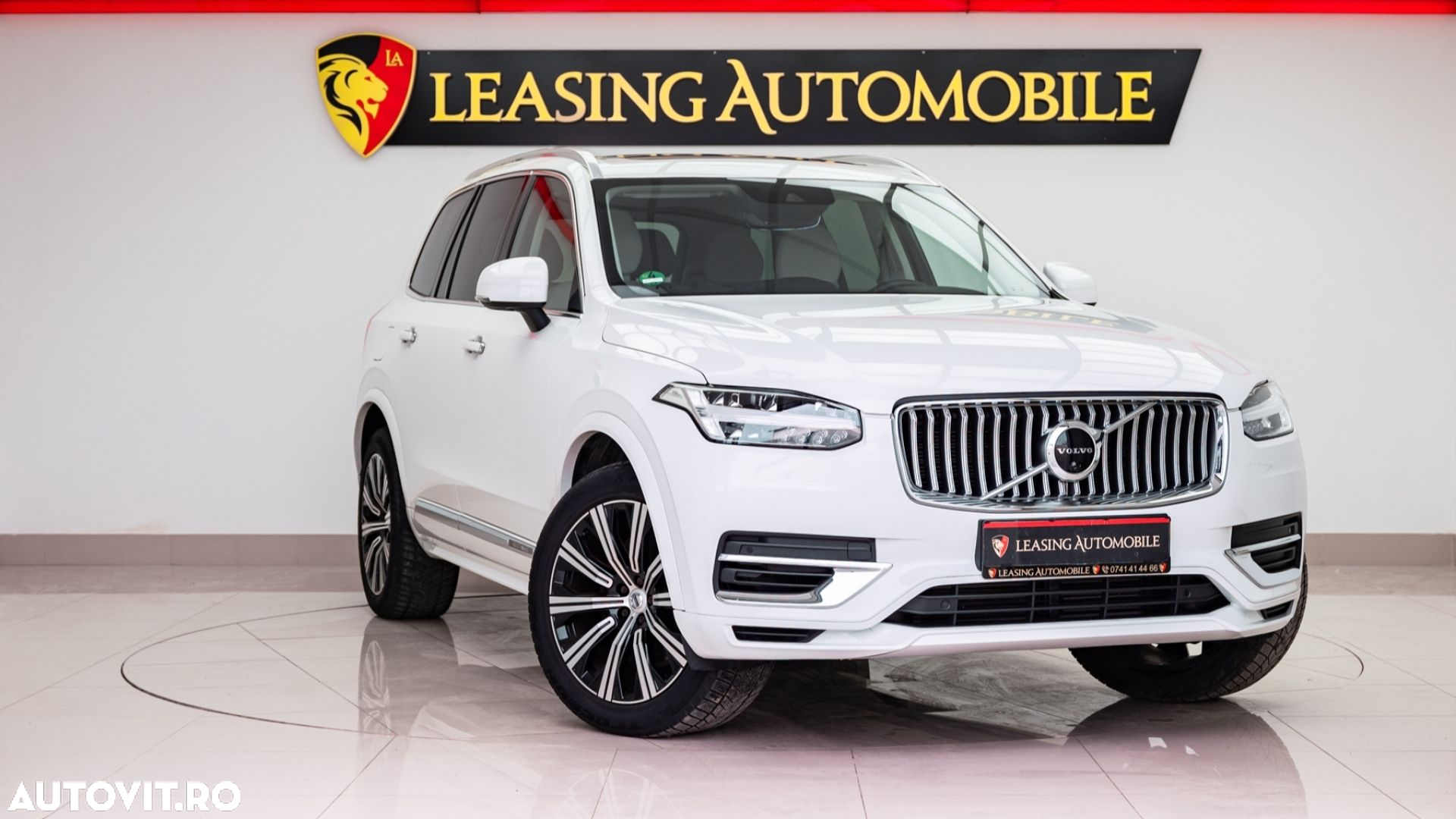 Volvo XC 90 T8 AWD Twin Engine Geartronic Inscription - 4