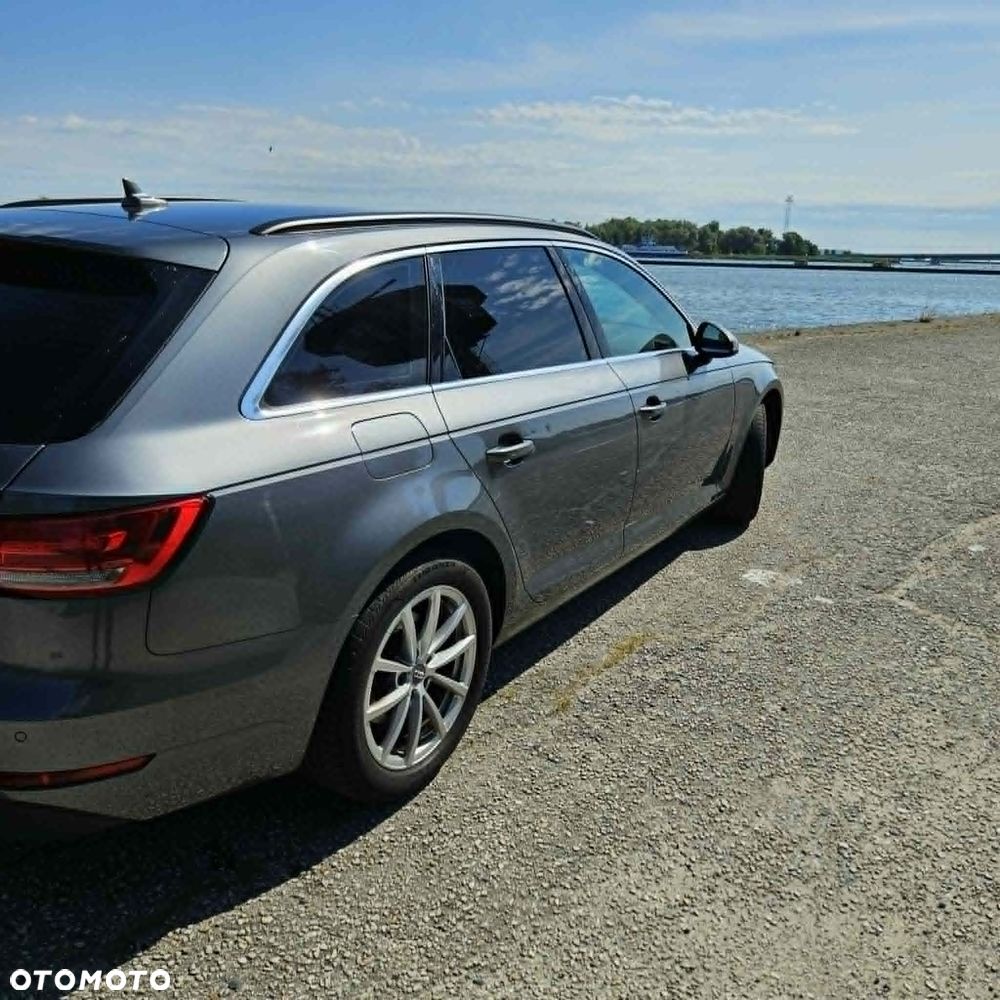 Audi A4 Avant 2.0 TDI S tronic - 4