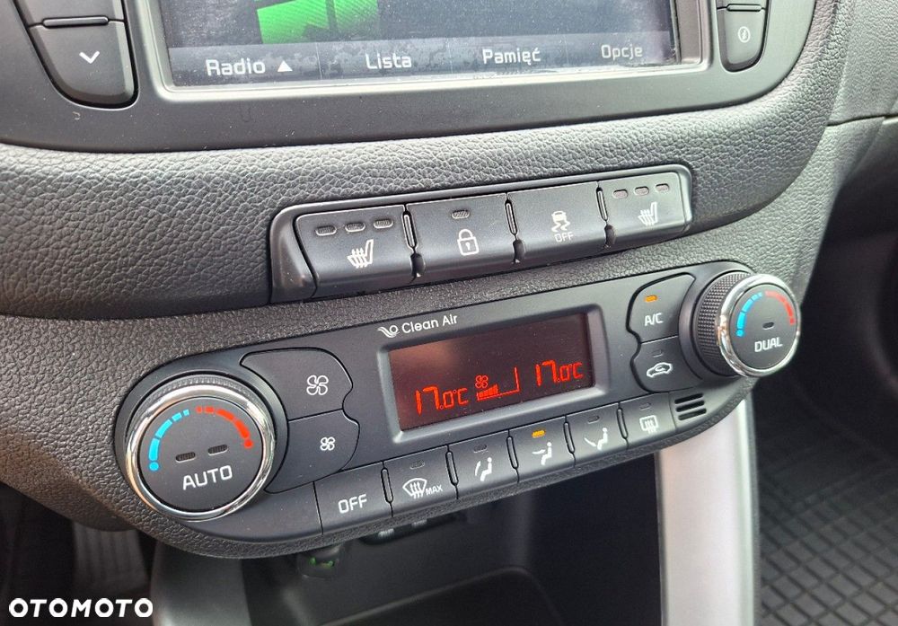 Kia Ceed - 28