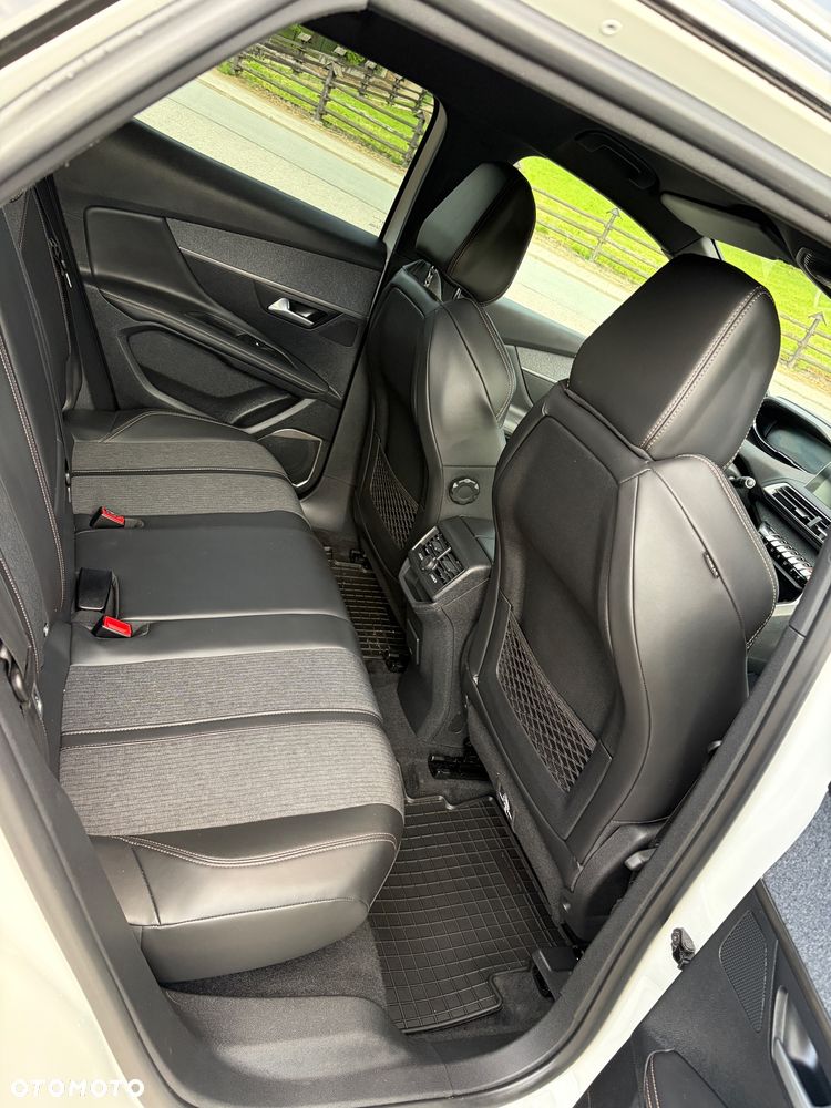 Peugeot 3008 BlueHDi 130 Stop & Start Allure Business-Paket - 18