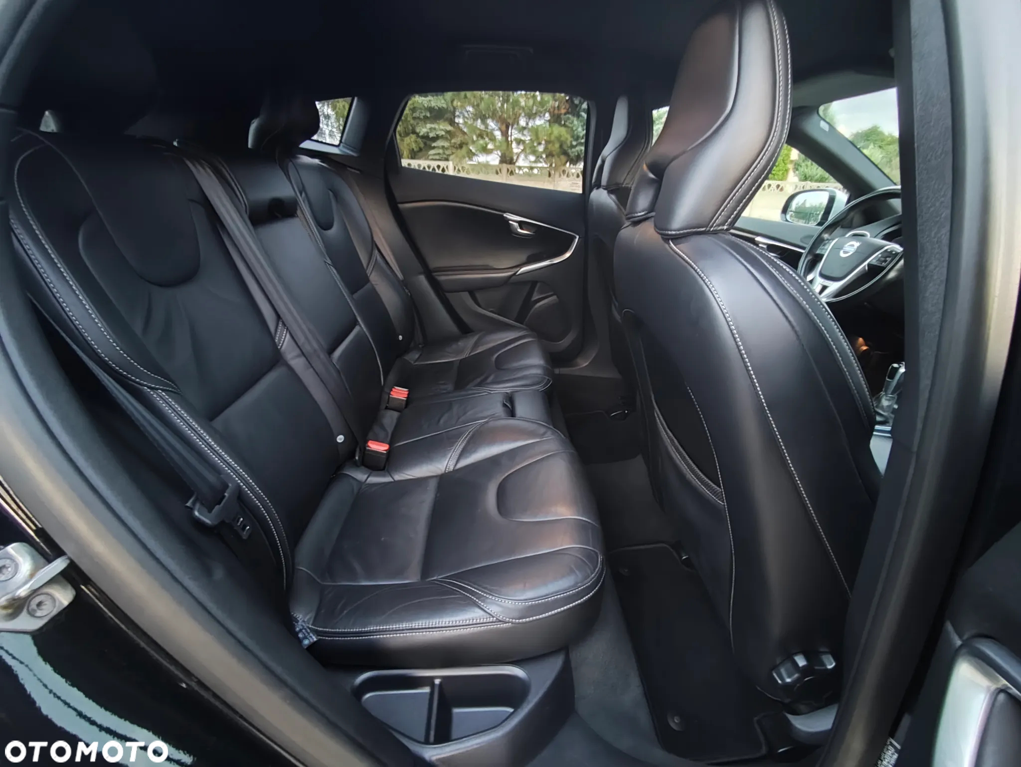Volvo V40 D2 R-Design Summum - 21