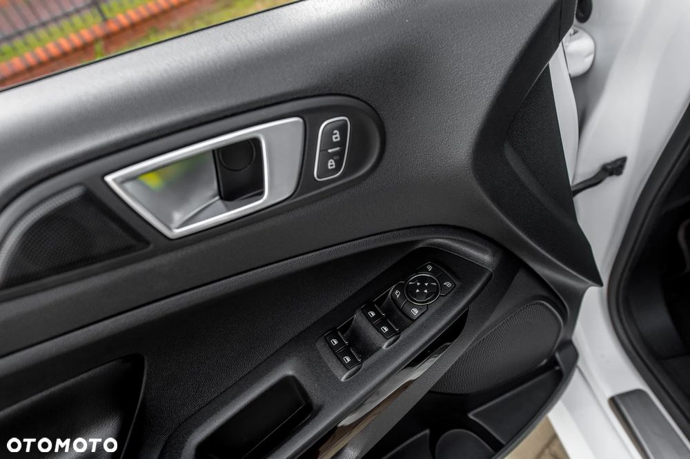 Ford EcoSport 1.5 EcoBlue Allrad ST-LINE - 29