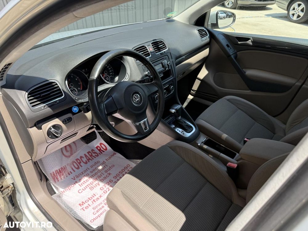 Volkswagen Golf - 8