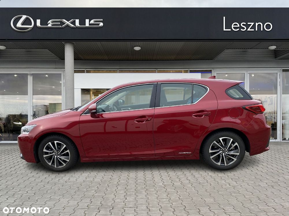 Lexus CT - 11