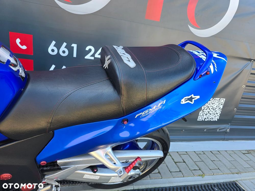 Honda CBR - 8