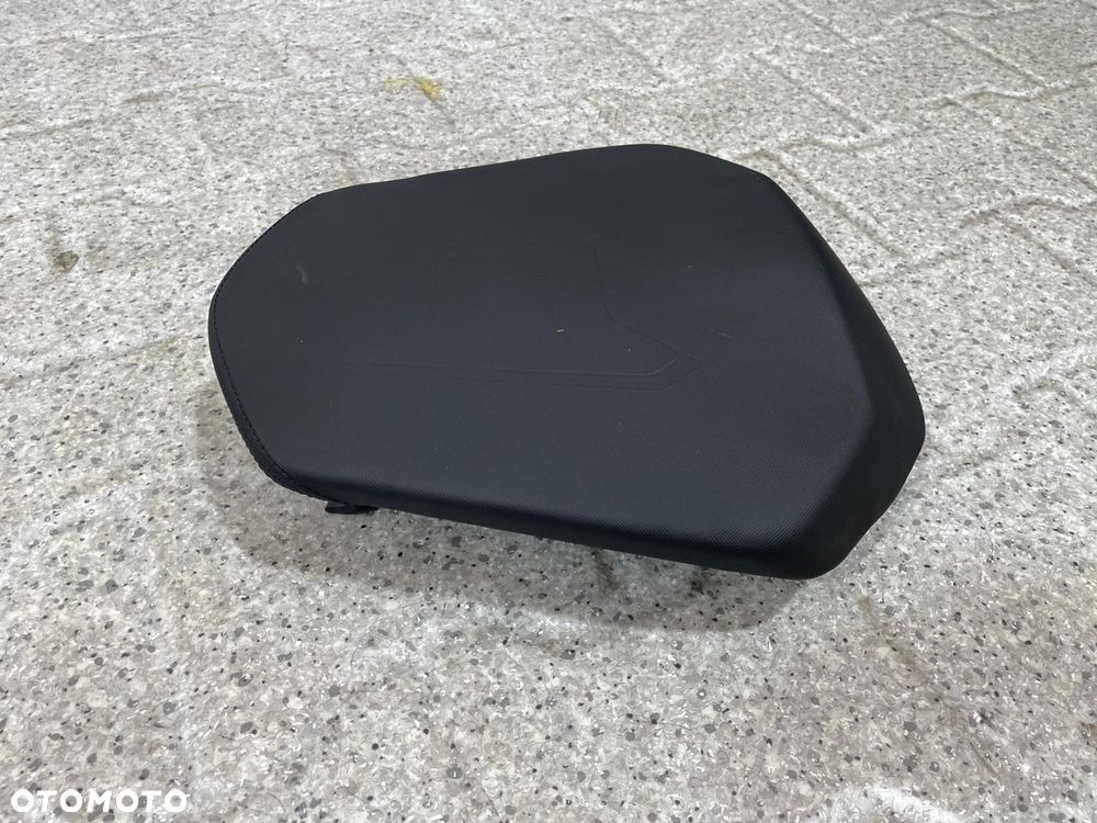 siedzenie kierowcy i pasażera, mocowanie tablicy rejestracyjnej KTM Super Duke 1290 GT  (nr1367) - 9