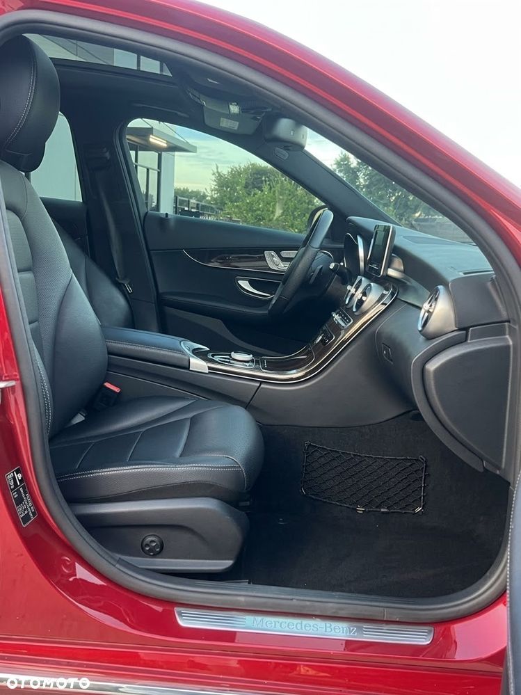 Mercedes-Benz Klasa C 300 9G-TRONIC - 11