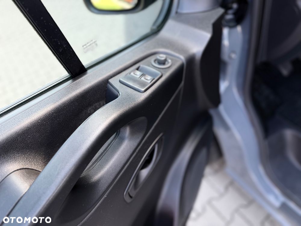 Renault Trafic ENERGY Combi Life - 23