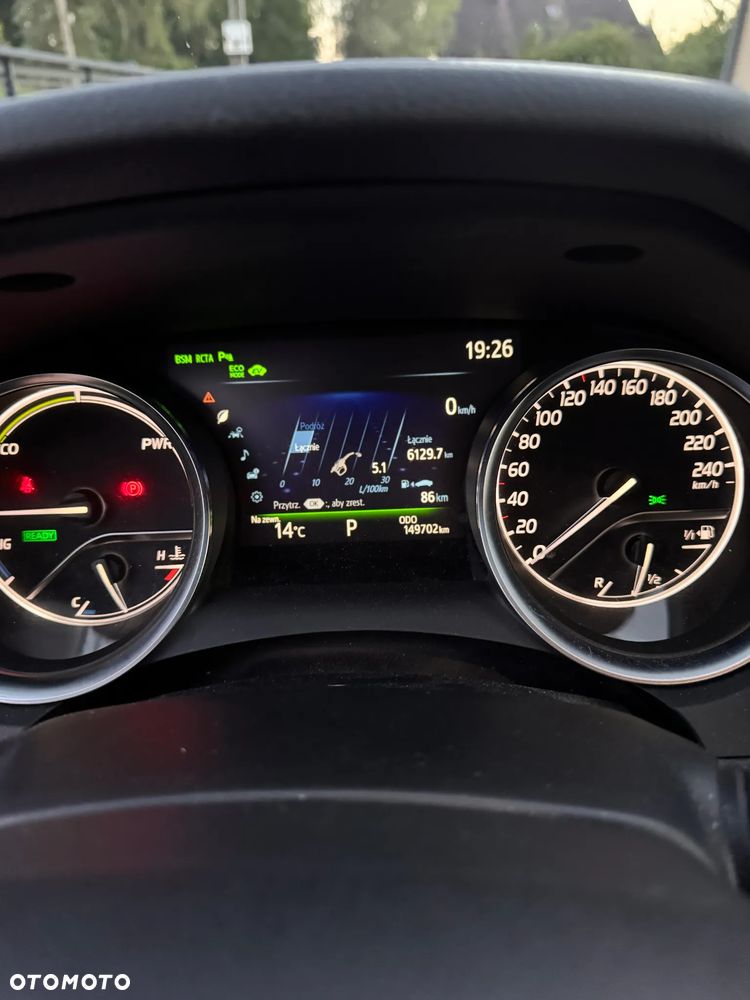 Toyota Camry 2.5 Hybrid Executive CVT - 11
