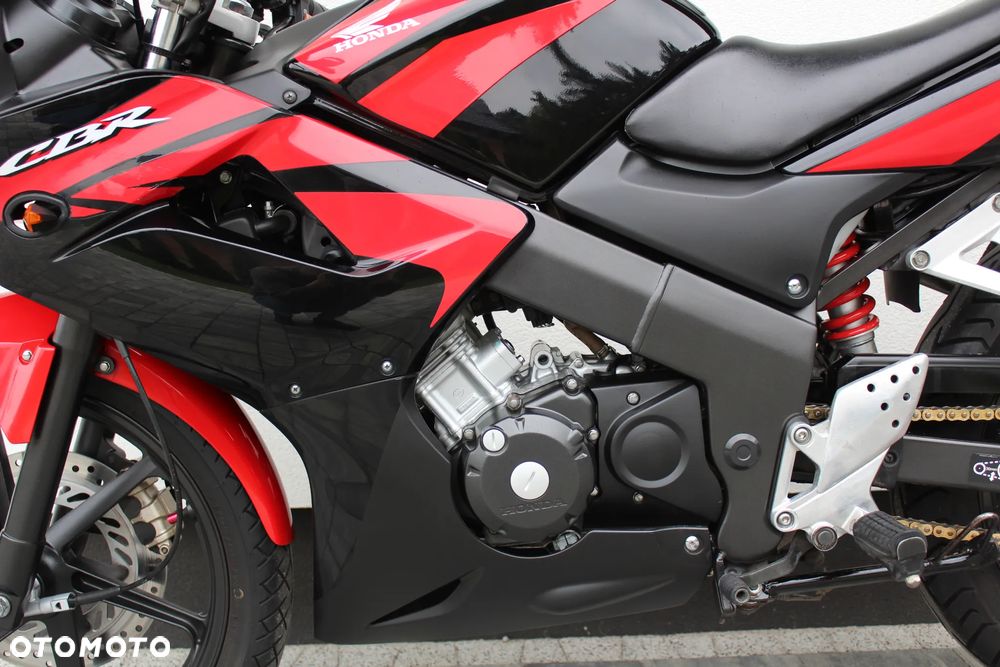 Honda CBR - 13