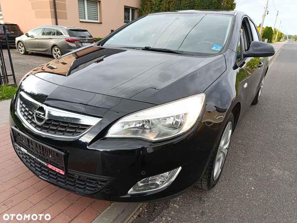 Opel Astra 1.6 Design Edition - 17