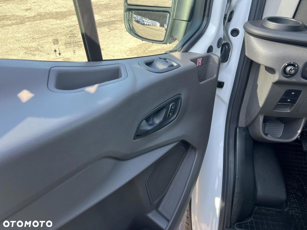 Ford Transit - 10