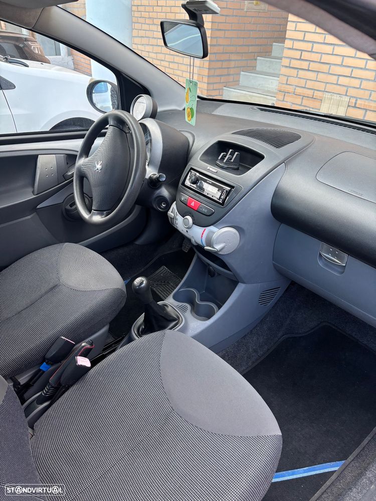 Peugeot 107 1.0 Trendy - 8