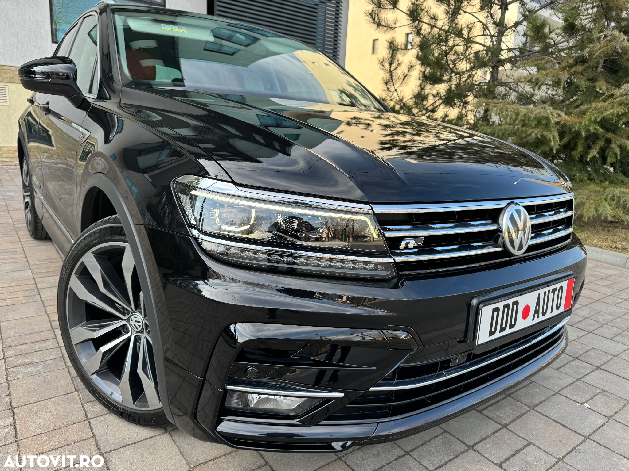 Volkswagen Tiguan 2.0 TDI 4Mot DSG Highline - 14