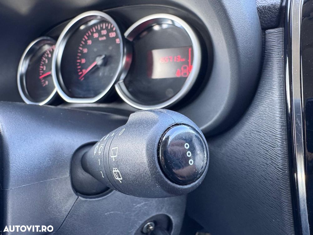 Dacia Lodgy 1.5 Blue dCi Stepway - 27