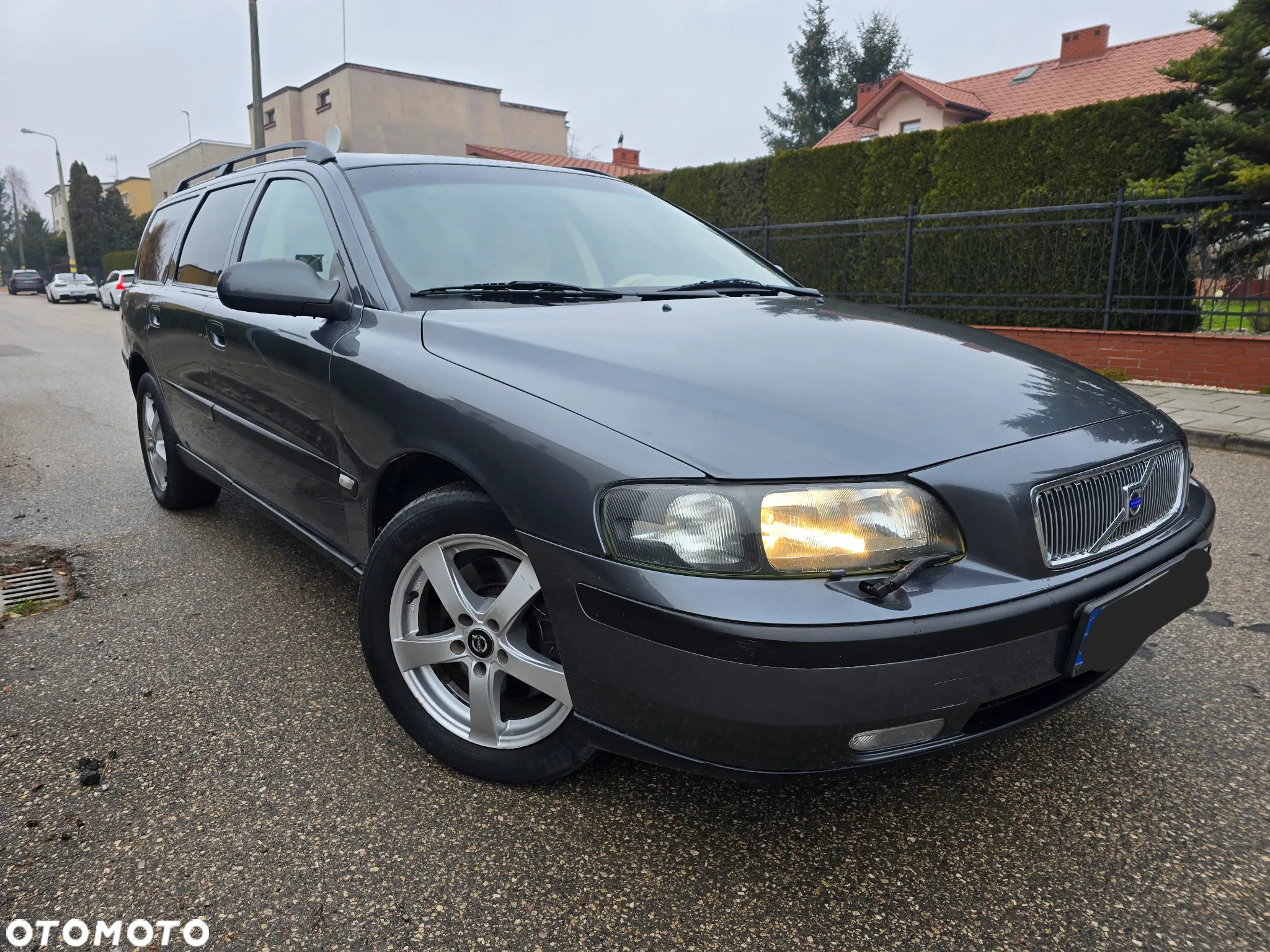 Volvo V70 2.5 T Kinetic - 2