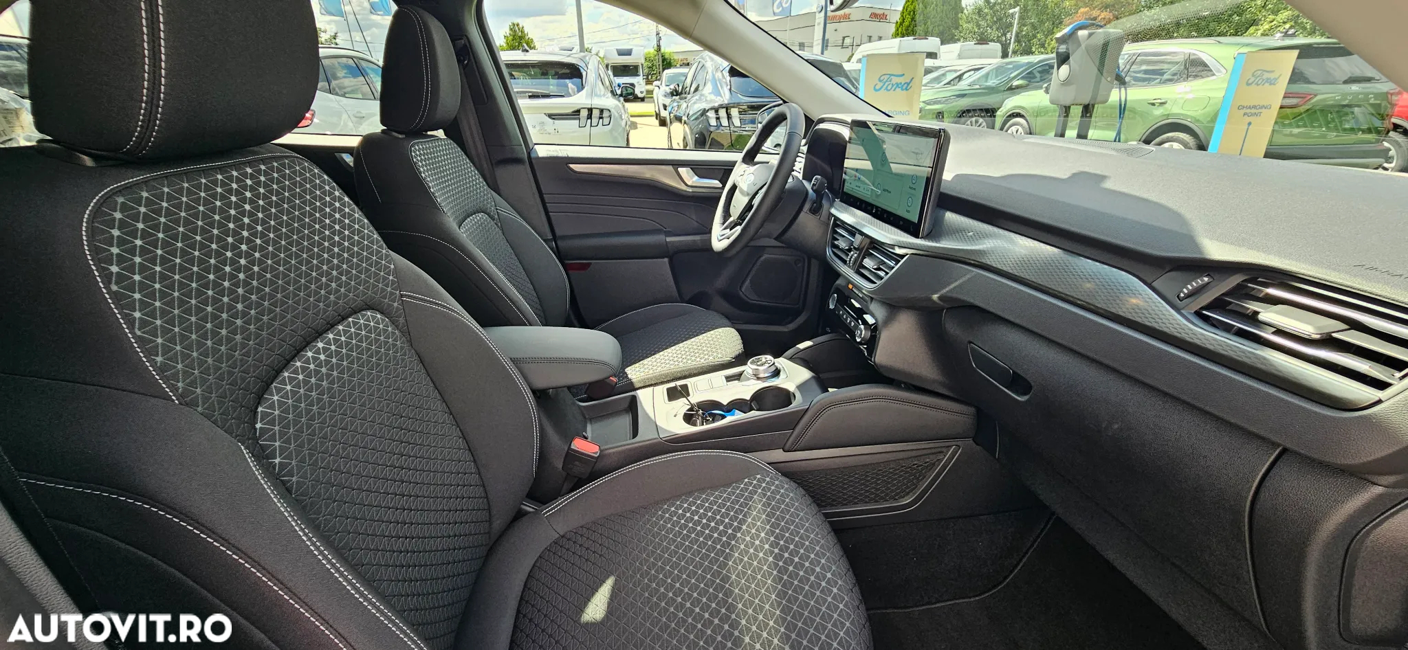 Ford Kuga 1.5 EcoBoost A8 FWD Titanium - 9