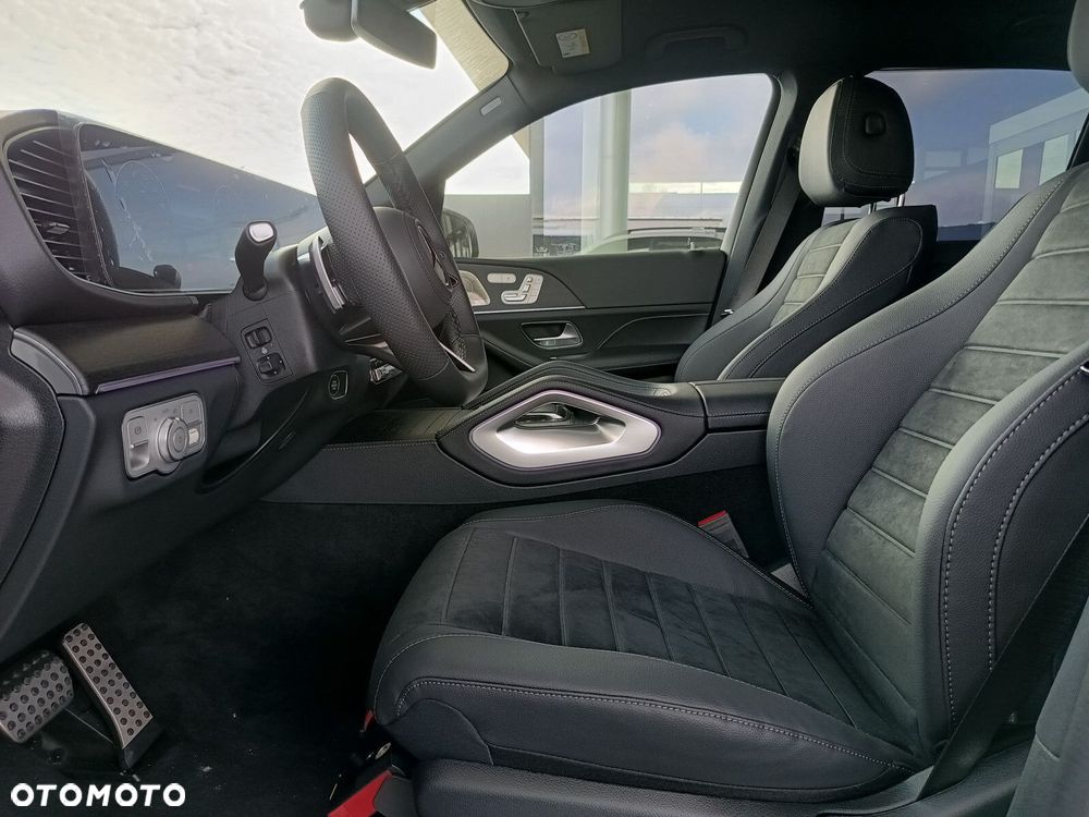 Mercedes-Benz GLE - 32