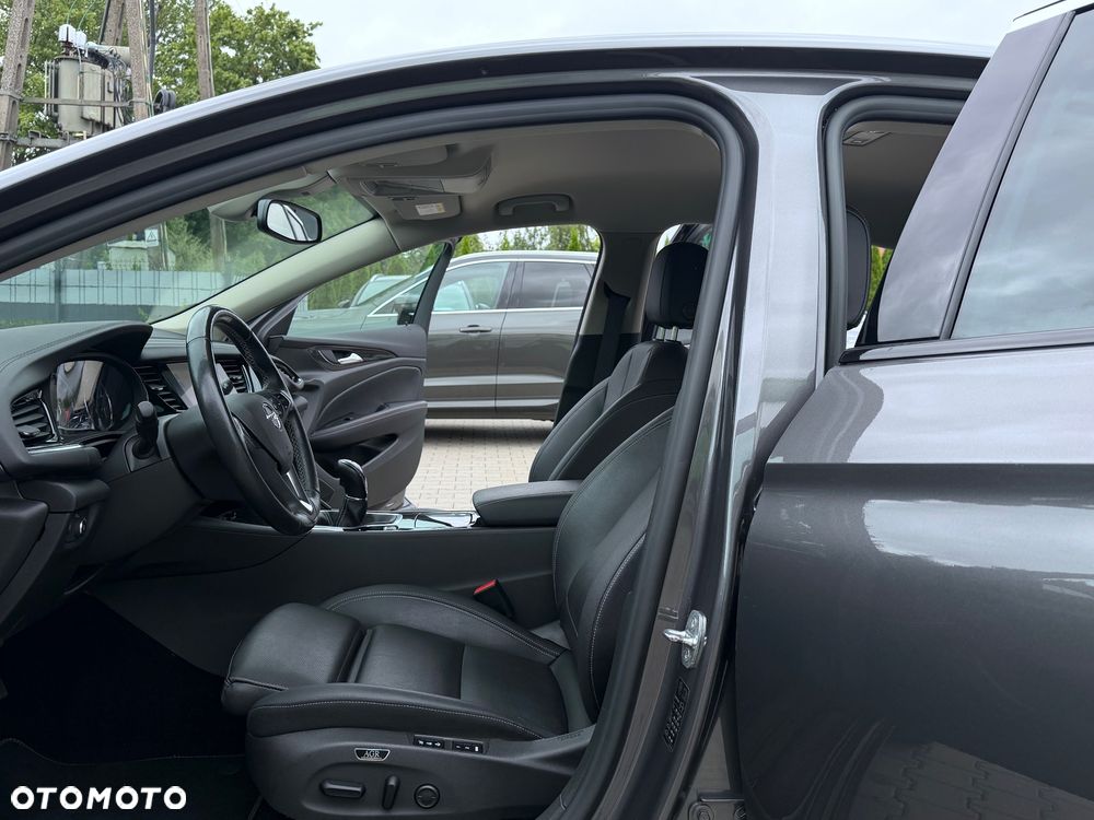 Opel Insignia - 29