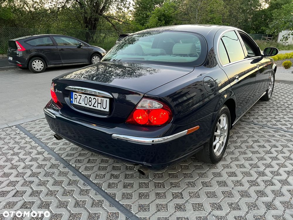 Jaguar S-Type 2.5 V6 Sport - 13