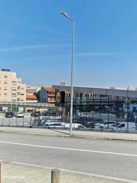 Lugar de garagem nas Antas - Praça Afonso Pinto de Magalhães - Grande imagem: 4/8