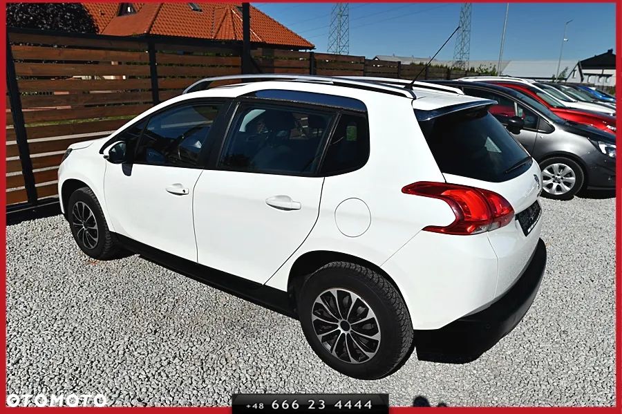 Peugeot 2008 1.6 e-HDi Allure S&S - 10
