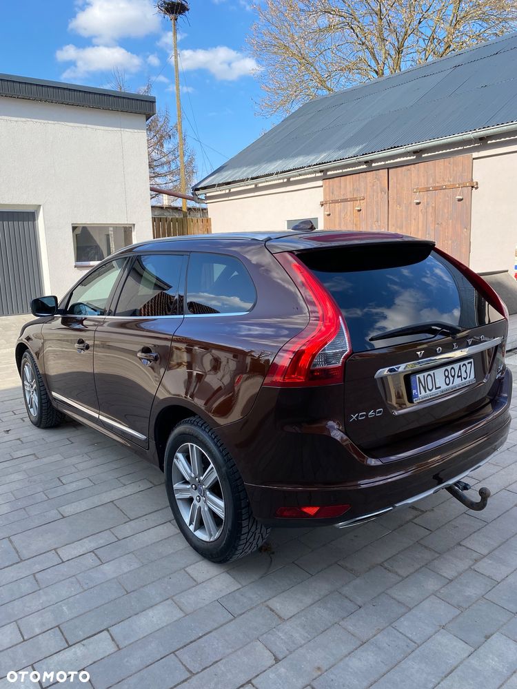 Volvo XC 60 D4 AWD Summum - 3