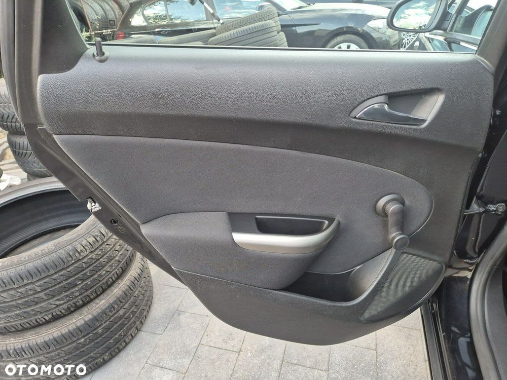 Opel Astra 1.4 Turbo Design Edition - 12