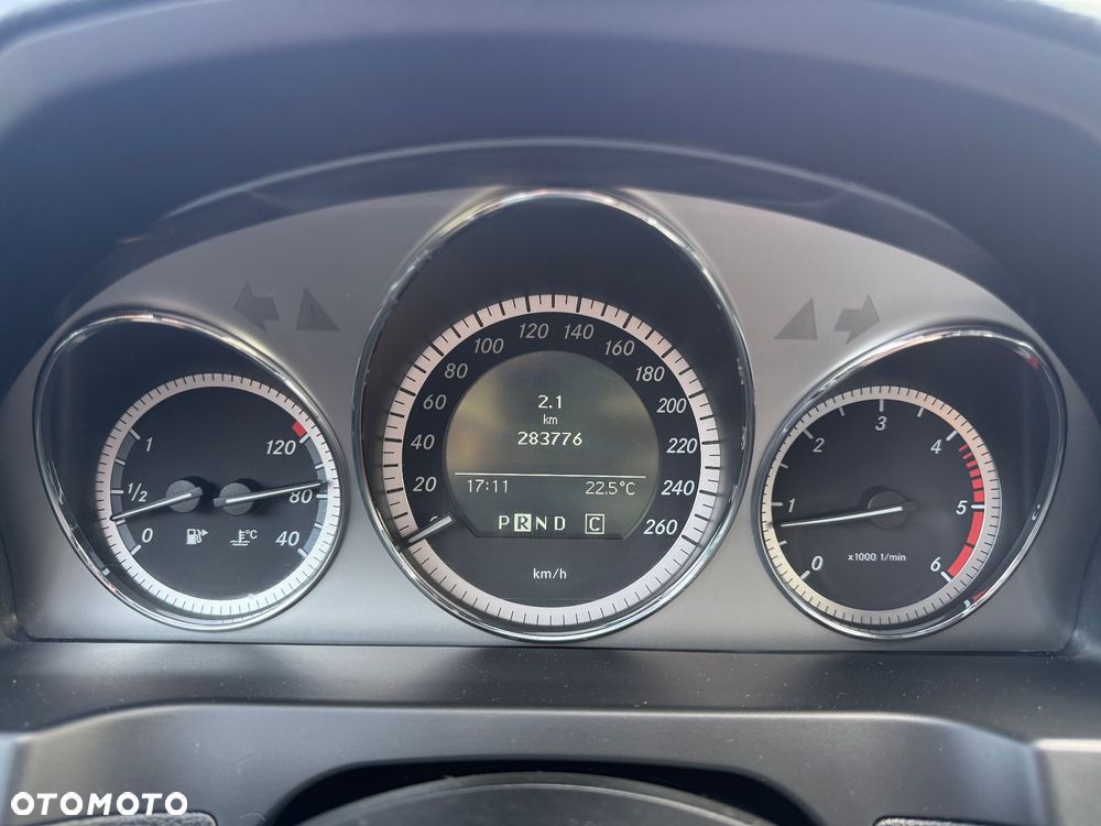 Mercedes-Benz Klasa C 200 CDI DPF Automatik BlueEFFICIENCY SPORT EDITION - 25