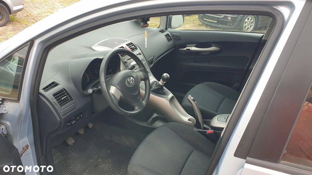 Toyota Auris 1.33 VVT-i Life - 9