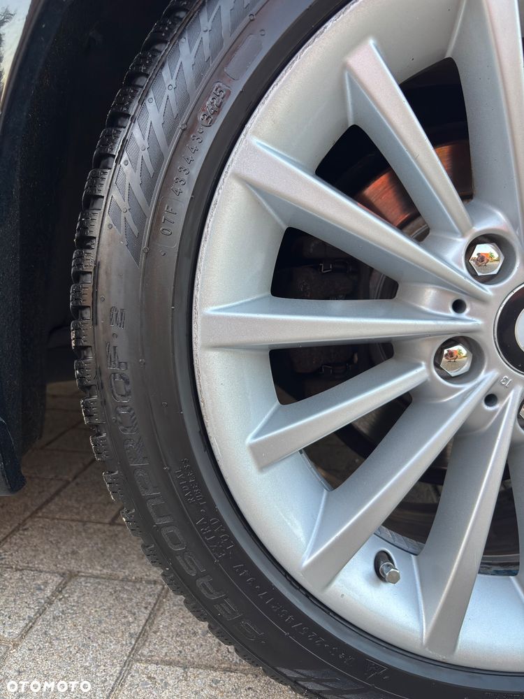 BMW Seria 3 318i - 8