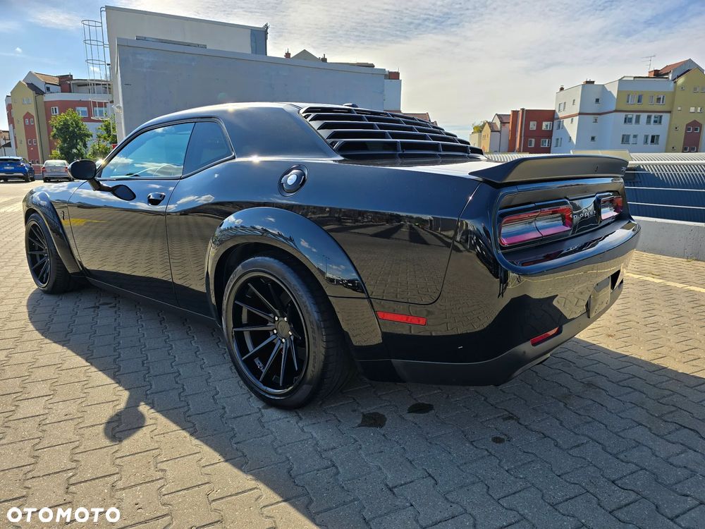 Dodge Challenger 6.2 Hellcat Widebody - 9