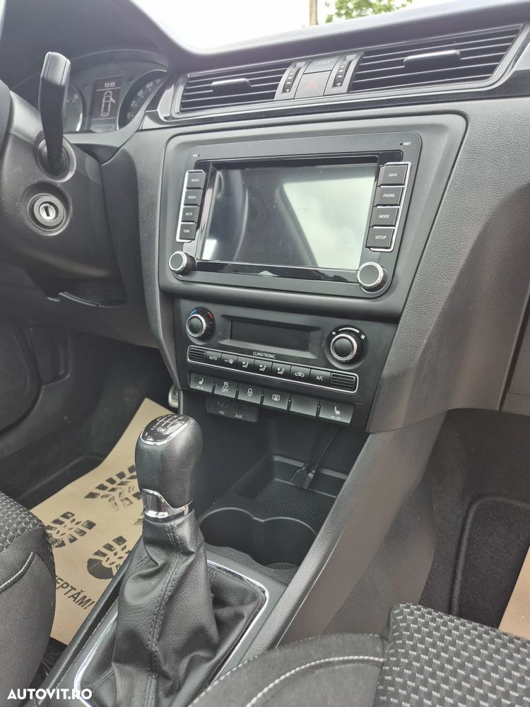 Skoda RAPID 1.2 TSI Style+ Green tec - 8